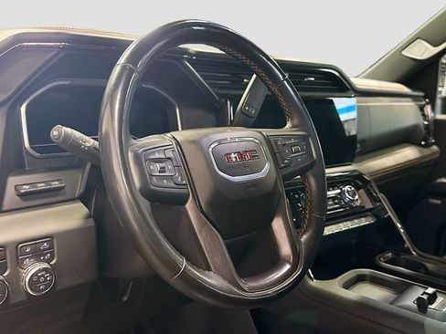 Used 2024 GMC Sierra 2500 AT4 w/ Technology Package AWD/4WD image 11