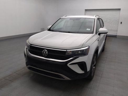 Used 2022 Volkswagen Taos SE FWD image 15