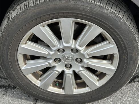 Used 2017 Toyota Sienna XLE Premium image 10