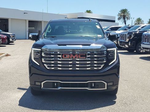 Used 2023 GMC Sierra 1500 Denali w/ Denali Reserve Package AWD/4WD image 2