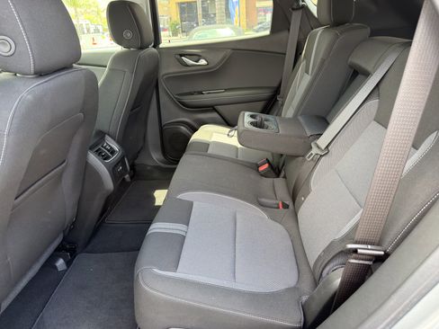 New 2025 Chevrolet Blazer LT w/ LPO, 'HIT The Road' Package FWD image 17