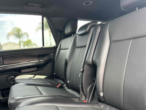 Used 2020 Ford Expedition XL image 13