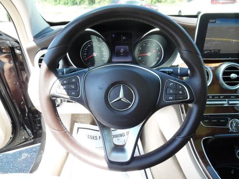 Used 2015 Mercedes-Benz C 300 4MATIC Sedan image 13