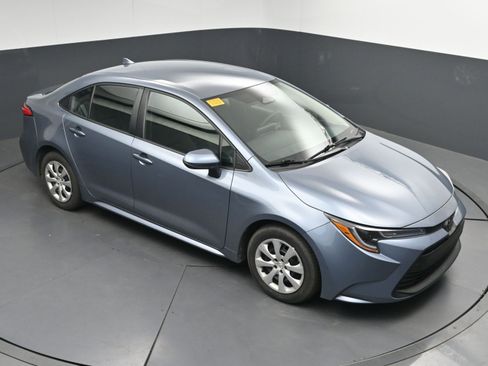 Certified 2024 Toyota Corolla LE image 33