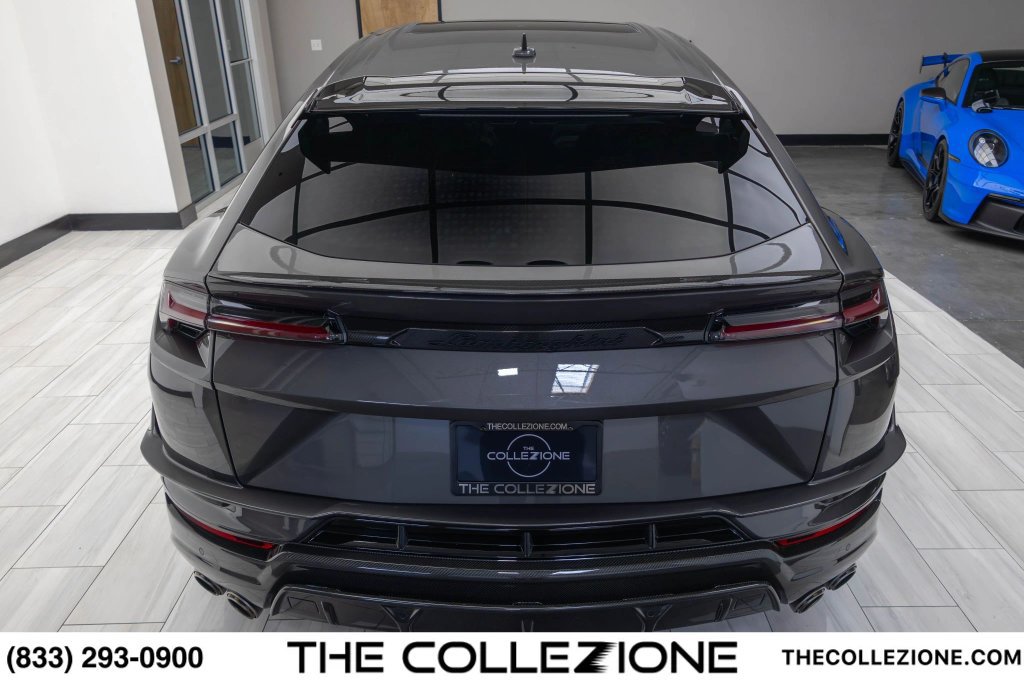 Used 2023 Lamborghini Urus Performante AWD/4WD image 21