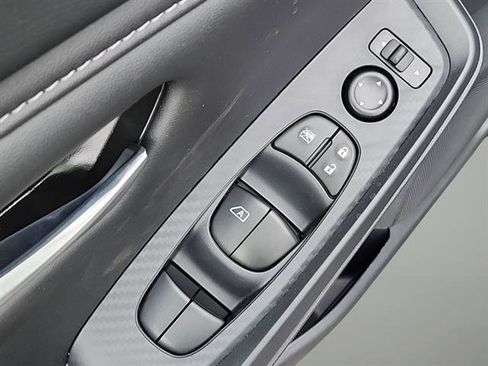 New 2025 Nissan Sentra SV image 13