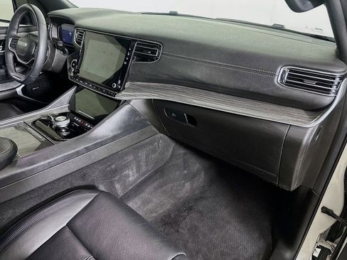 Used 2022 Jeep Wagoneer Series II w/ Premium Group I AWD/4WD image 36