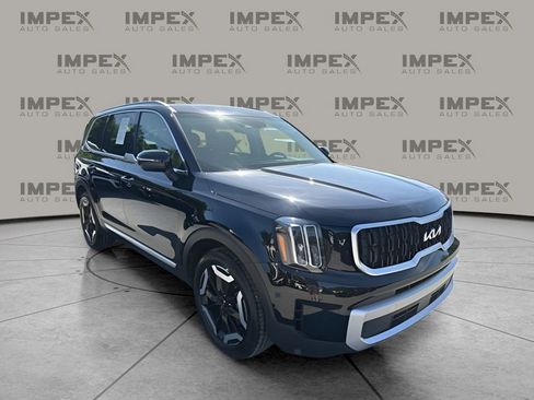 Used 2023 Kia Telluride EX image 7
