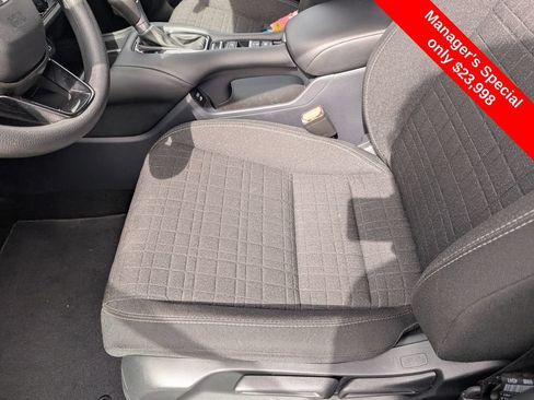 Used 2025 Honda HR-V LX image 17