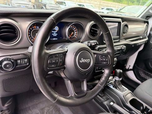 Used 2021 Jeep Wrangler Unlimited Sport AWD/4WD image 14