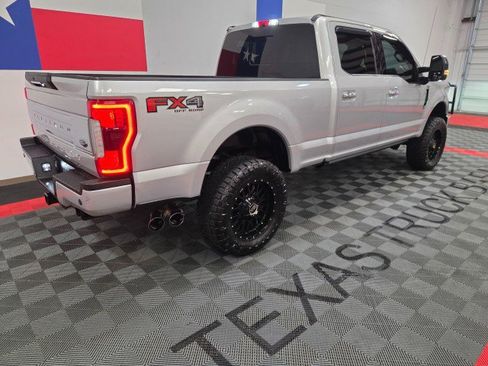 Used 2019 Ford F250 Platinum w/ Platinum Ultimate Package image 25