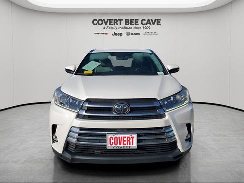 Used 2019 Toyota Highlander Limited image 2