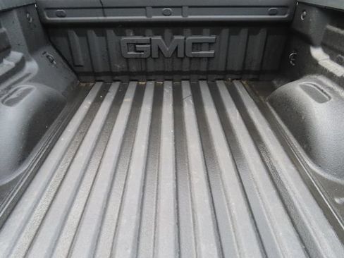 Used 2022 GMC Canyon AT4 w/ Trailering Package AWD/4WD image 11