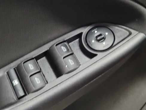 Used 2016 Ford Focus SE w/ SE Power Seat Package FWD image 27