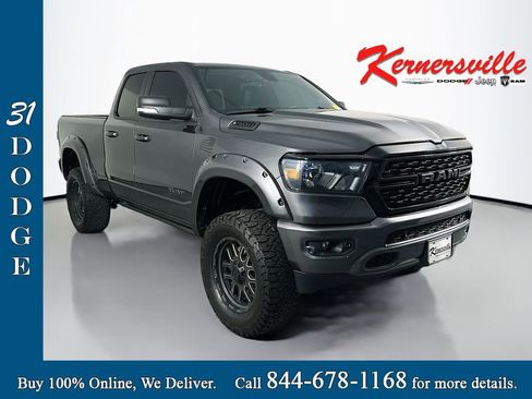 Used 2022 RAM 1500 Big Horn w/ Night Edition AWD/4WD image 1