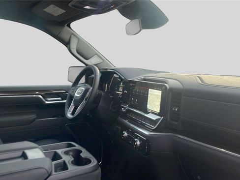 New 2026 GMC Sierra 1500 SLE image 21