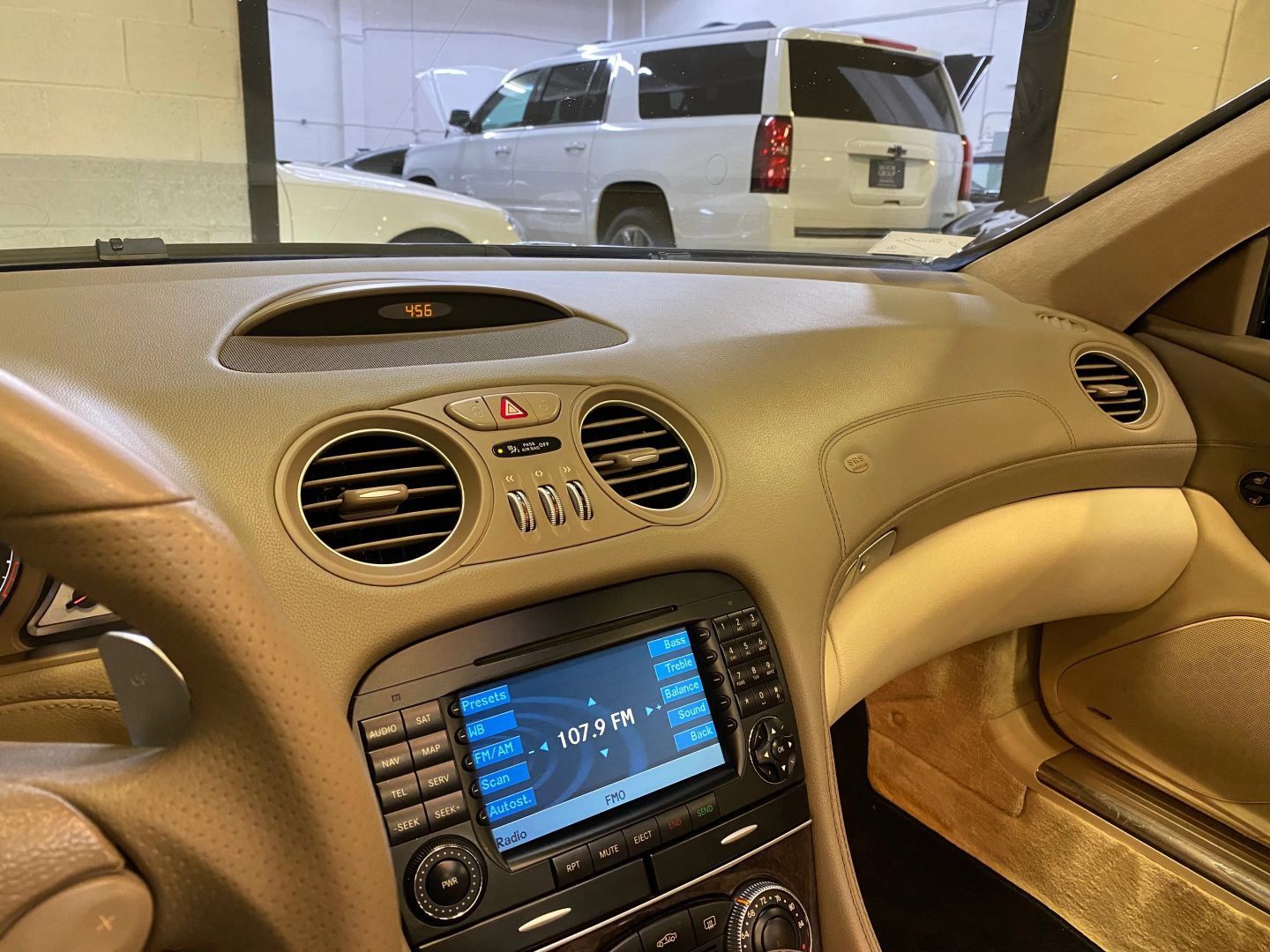 Used 2007 Mercedes-Benz SL 55 AMG image 22