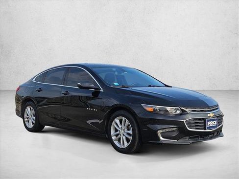 Used 2018 Chevrolet Malibu LT FWD image 3