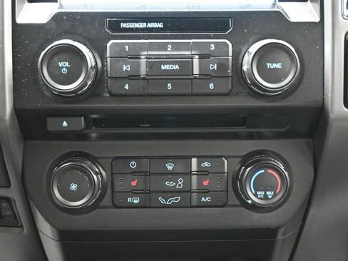Used 2016 Ford F150 XLT w/ Equipment Group 302A Luxury AWD/4WD image 17
