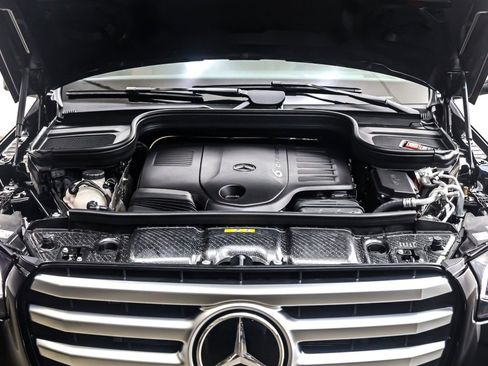 New 2026 Mercedes-Benz GLS 450 4MATIC image 11