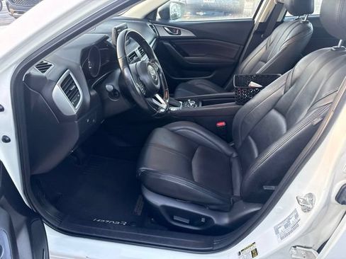 Used 2018 MAZDA MAZDA3 Touring FWD image 6