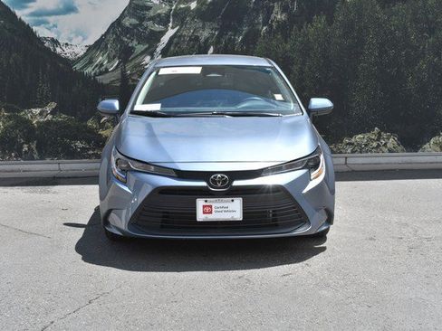 Certified 2025 Toyota Corolla LE FWD image 5
