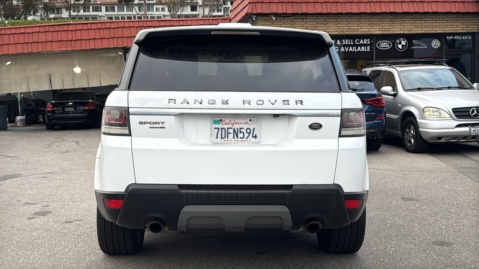 Used 2014 Land Rover Range Rover Sport HSE AWD/4WD image 8