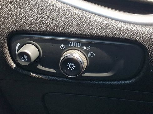 Used 2024 Chevrolet Malibu LT FWD image 26