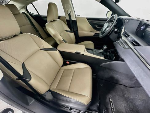 Used 2020 Lexus ES 350 w/ Premium Package FWD image 32