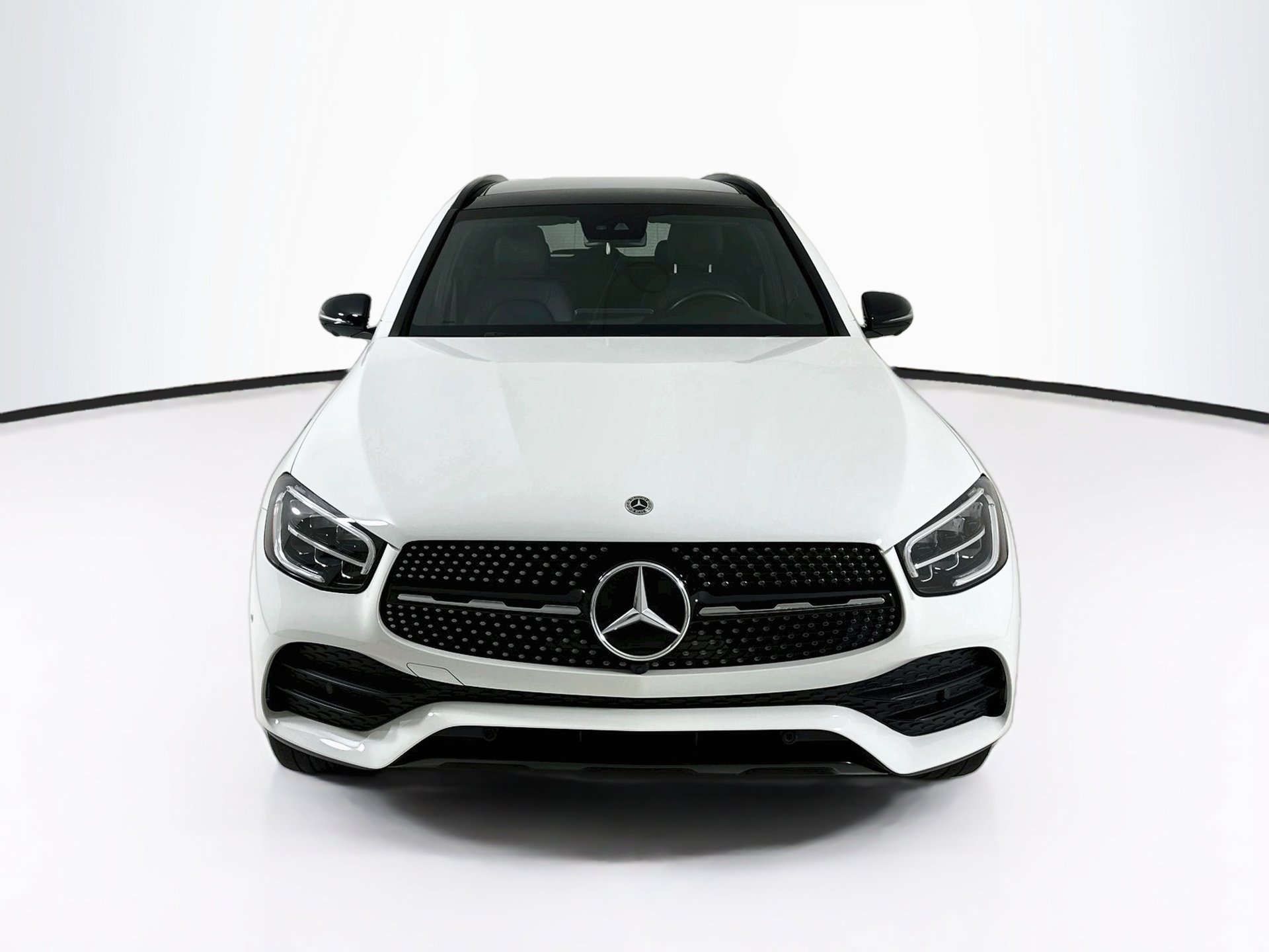 Used 2022 Mercedes-Benz GLC 300 image 2