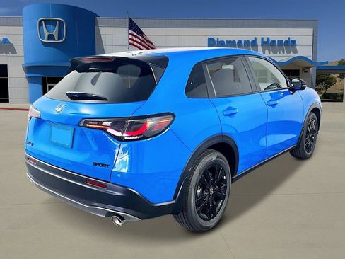 New 2026 Honda HR-V Sport image 4