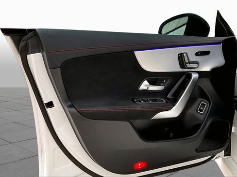 Certified 2025 Mercedes-Benz CLA 250 image 21