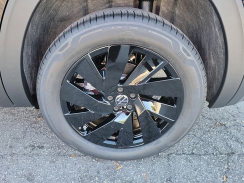 New 2026 Volkswagen Atlas SE image 23