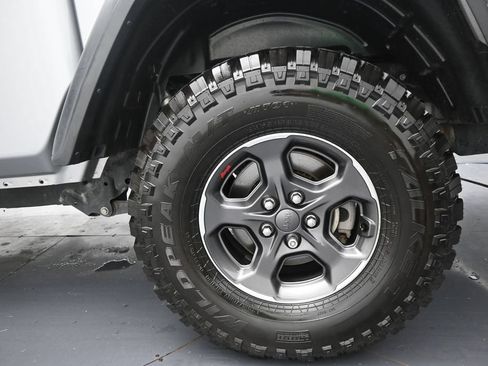 Used 2020 Jeep Gladiator Rubicon AWD/4WD image 48