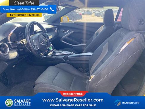 Used 2016 Chevrolet Camaro SS RWD image 9