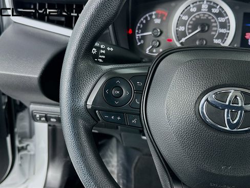 Used 2022 Toyota Corolla LE image 15