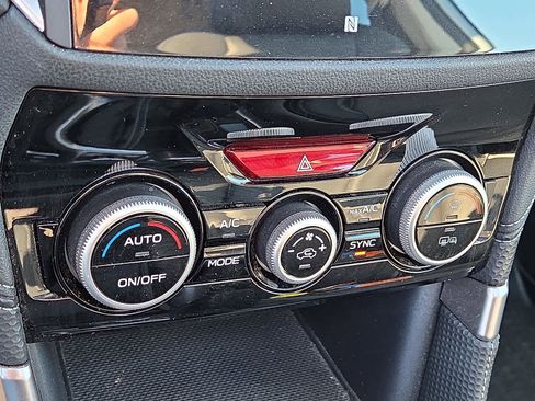 Used 2022 Subaru Forester Limited image 18