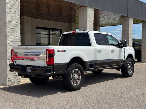 Used 2024 Ford F250 King Ranch AWD/4WD image 13