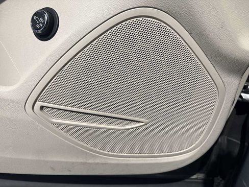 Used 2023 Buick Envision Preferred FWD image 24