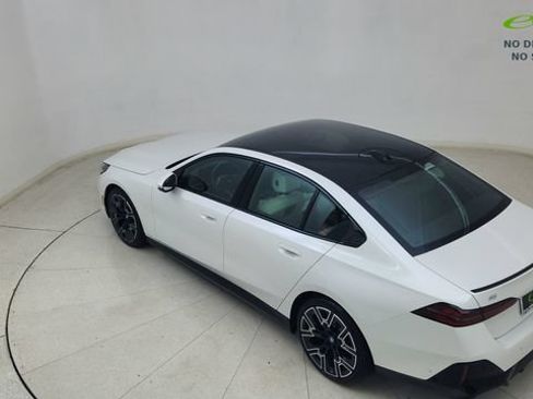 Used 2024 BMW i5 eDrive40i w/ Executive Package RWD image 83