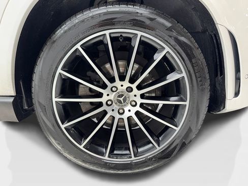 Used 2022 Mercedes-Benz GLE 350 w/ AMG Line Exterior image 44