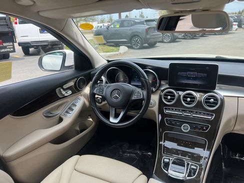 Used 2016 Mercedes-Benz C 300 4MATIC Sedan image 35