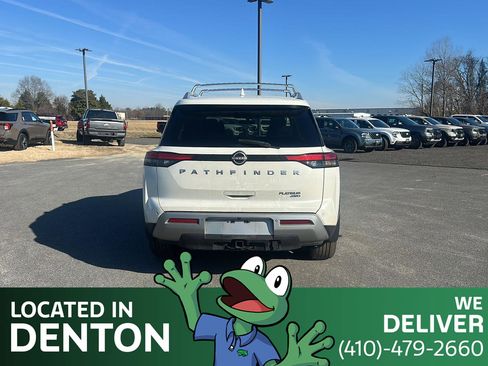 Used 2023 Nissan Pathfinder Platinum image 6