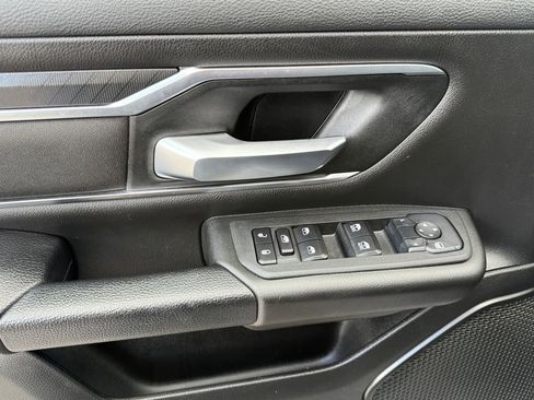 Used 2025 RAM 1500 Big Horn AWD/4WD image 11