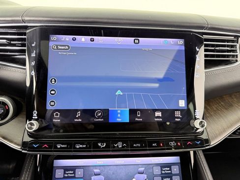 Used 2023 Jeep Grand Wagoneer L Series II image 19