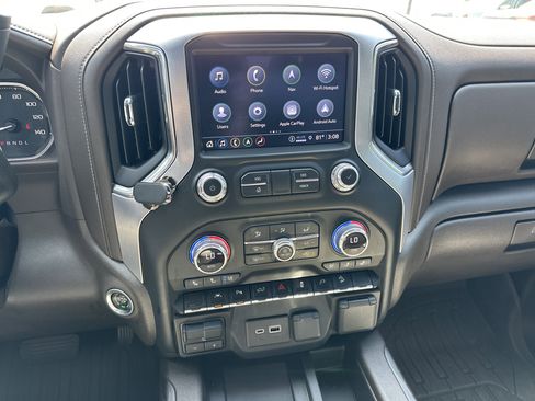 Used 2022 GMC Sierra 1500 SLT w/ SLT Premium Plus Package AWD/4WD image 22