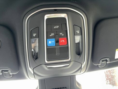 New 2026 Jeep Cherokee Limited AWD/4WD image 33