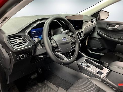 New 2025 Ford Escape SE w/ Class II Trailer Tow Package image 7