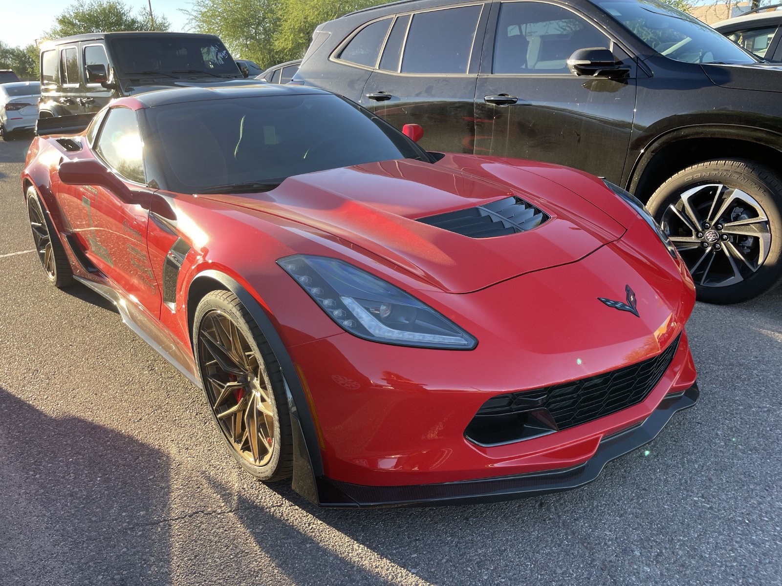 Used 2017 Chevrolet Corvette Z06 w/ Z07 Performance Package RWD image 3