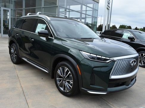 New 2026 INFINITI QX60 Luxe w/ Family Package image 10